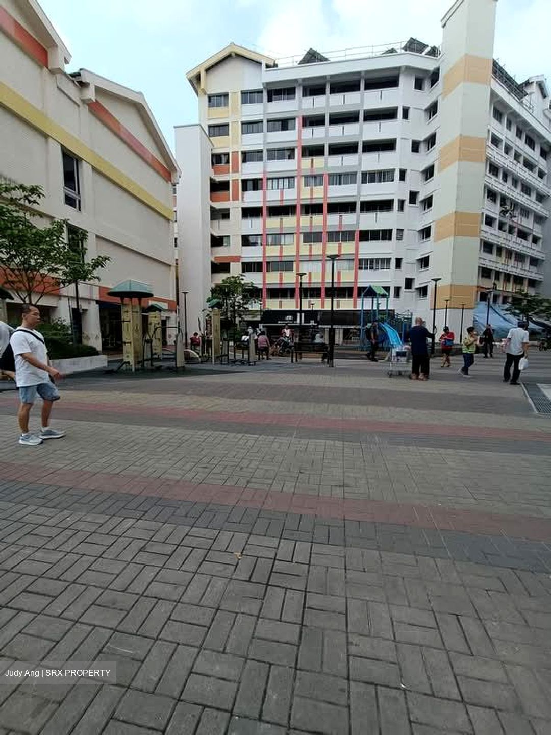 Tampines Heart (D18), Retail #544332501